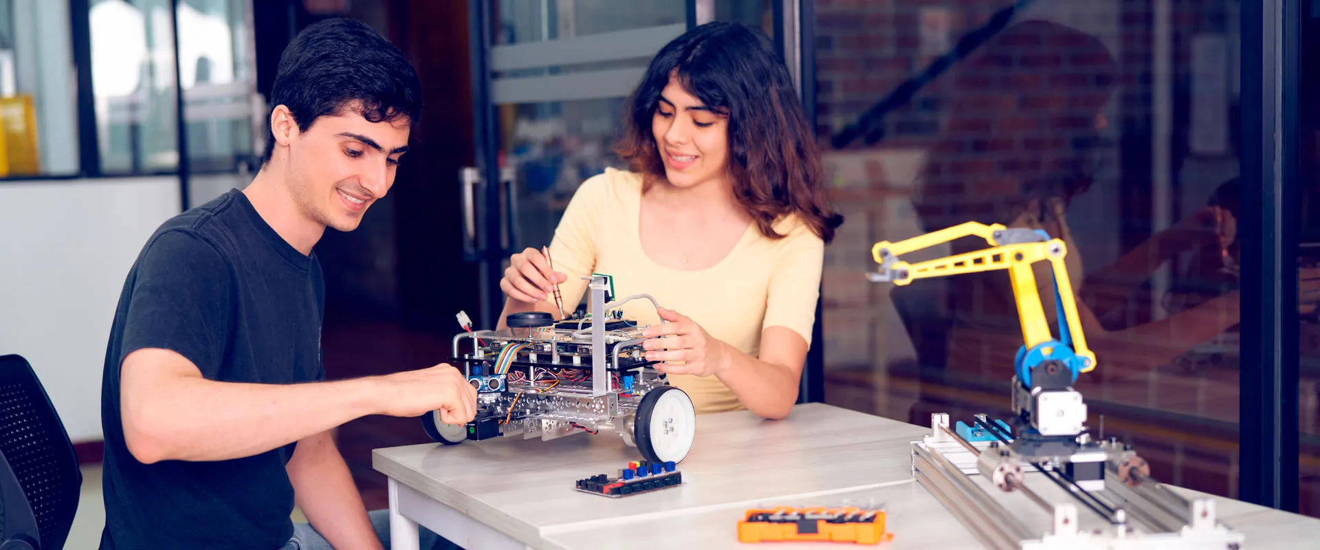 Ingeniería de Sistemas y Computación de la Javeriana Cali recibió la reacreditación de alta calidad por ocho años
