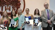 19 estudiantes javerianos fueron reconocidos con la Cruz San Pedro Claver