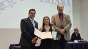 Cruz San Pedro Claver: 25 estudiantes reconocidos por sus calidades humanas y espíritu javeriano Cruz San Pedro Claver: 25 estudiantes reconocidos por sus calidades humanas y espíritu javeriano