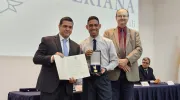 Cruz San Pedro Claver: 25 estudiantes reconocidos por sus calidades humanas y espíritu javeriano Cruz San Pedro Claver: 25 estudiantes reconocidos por sus calidades humanas y espíritu javeriano